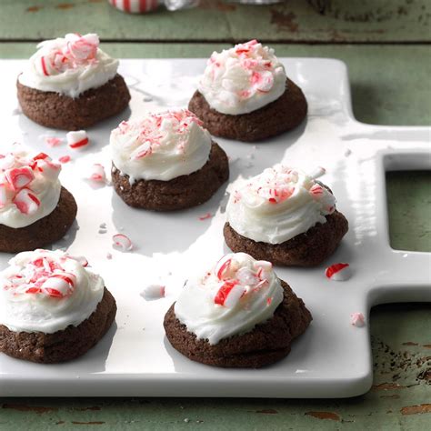 These stunning meringues are healthy christmas cookies to the max: 10 Best Christmas Cookie Recipes | Taste of Home
