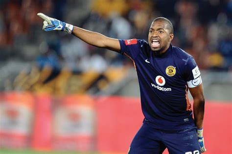 Itumeleng khune plays the position goalkeeper, is 33 years old and 181cm tall, weights 80kg. Khune Hands Over His Captaincy To Tefu Mashamaite - Diski 365