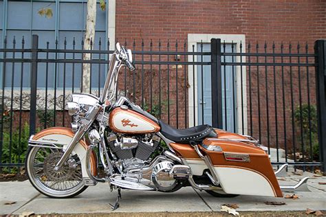 Harley davidson flhrci road king classic 2004 factory manual. 2004 Harley-Davidson Road King - Trading Places