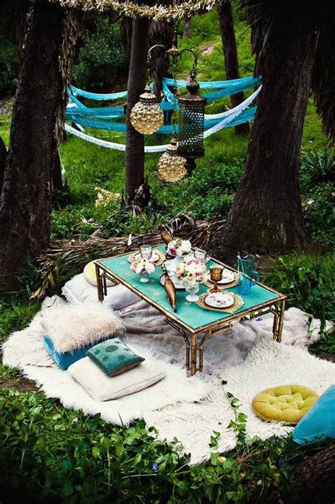 An Elegant Picnic Outdoor Dining Outdoor Spaces Outdoor Decor