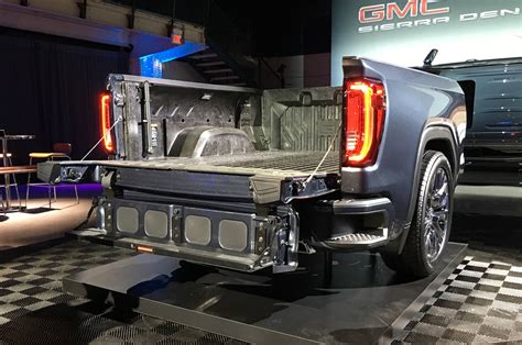 One Of The Coolest Features Of The 2019 Gmc Sierra Is Its Tailgate