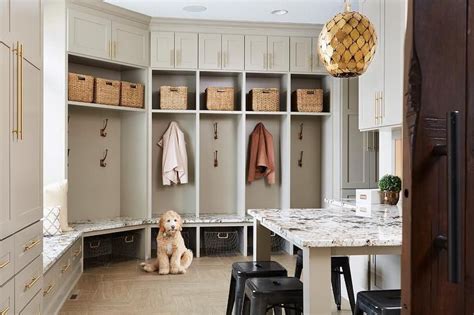 15 Mudroom Bench Ideas For Any Size Space