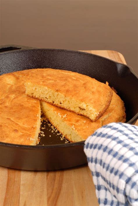 Almost every country or area in the world has its own way of ringing in the new year. Corn Grits For Cornbread Recipe / Firecracker Cornbread ...