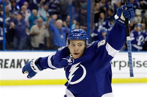 Gourde won the stanley cup as a member of the lightning in 2020 playing career. Yanni Gourde s'entend avec le Lightning pour deux ans | Hockey