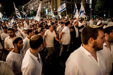 Pesquisa revela que israelenses árabes e judeus consideram lei