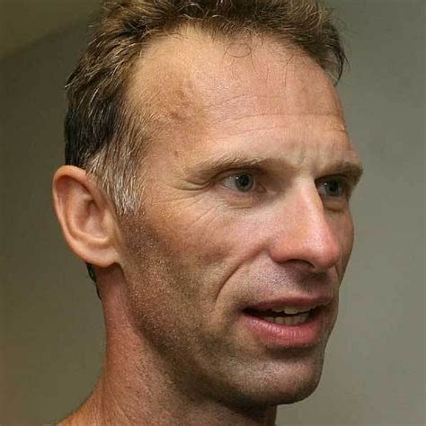 He is an actor, known for raftáci (2006), rudyho má kazdý rád (2015) and lajna (2017). Dominik Hašek chce být prezidentem: Nezvládá ale ani svůj ...