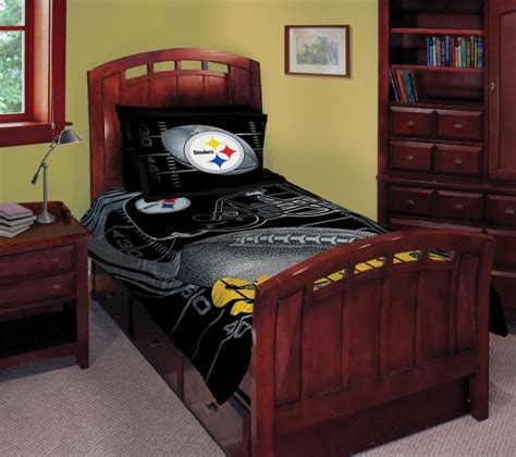 Rugs, bedding sets, recliners and more. Pittsburgh Steelers NFL Twin Comforter Set 63" x 86"