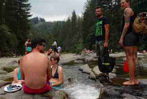 Best Swimming Holes In Portland Places To Swim Near Me Thrillist