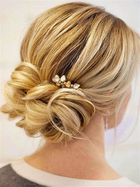 80 Glamorous Mother Of The Bride Hairstyles 2020 Trends