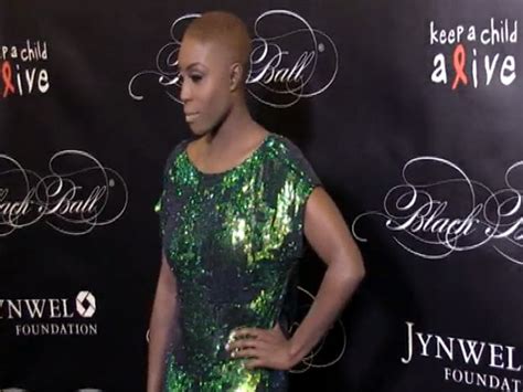 Laura Mvula Brightens Up The Red Carpet At The 2013 Keep A Child Alive