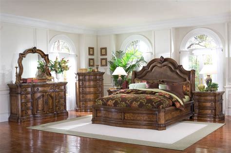 The central item in most bedroom sets is the bed. Pulaski San Mateo Sleigh Bedroom Set SPECIAL