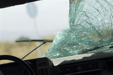 What You Need To Do In Case You Have A Shattered Windshield Auto Glass In San Antonio