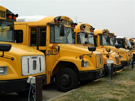 Evansville Vanderburgh School Corporation 158 Bus Lot Ev Flickr