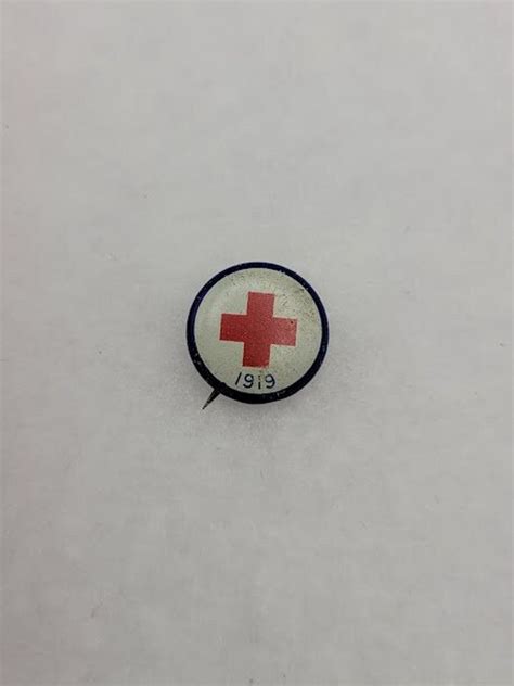 Antique Red Cross 1919 Ww1 Pin Button Vintage Etsy