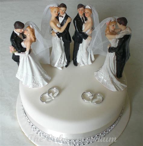 Wedding Cake Topper Resin Bride And Groom Standing Ebay