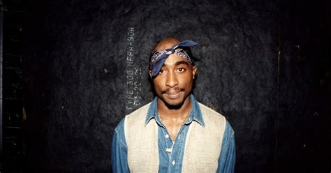 tupac shakur alive conspiracy theories explode over 2022 picture of rapper daily star