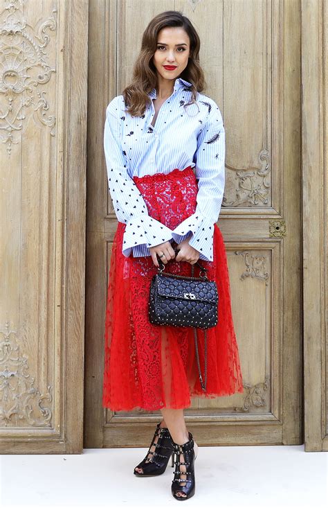 Jessica Alba Wears Red For Paris Fashion Week 2016 Pics