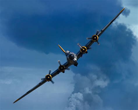 Boeing B 17 Flying Fortress Photograph By Adam Romanowicz
