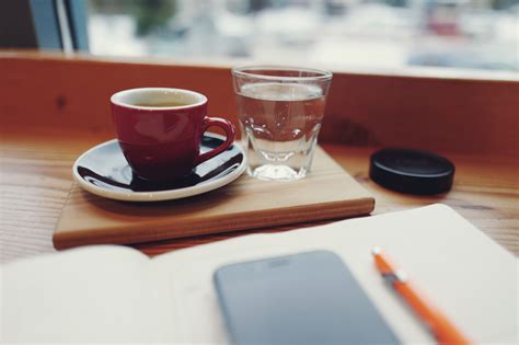 無料画像 コーヒーカップ 表 ドリンクウェア 食器 電子機器 カフアメリカノーノ 箸 ガジェット カフェ 黒いドリンク
