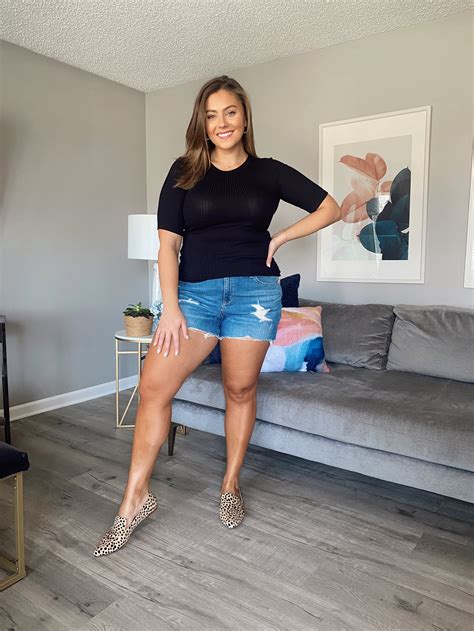 a curvy girl s guide to shorts — caralyn mirand koch