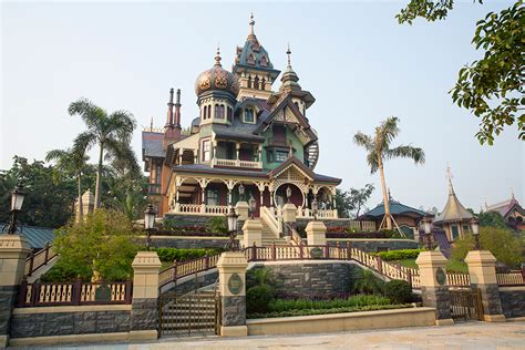 Hong kong disneyland resort consists of one park and three disney hotels (hong kong disneyland hotel, disney's hollywood hotel, and their newest hotel, the disney explorers lodge). Mystic Point to Open at Hong Kong Disneyland on May 17 ...