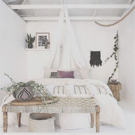 Give Your Rooms Some Spark With These Easy 33 Black And White Boho