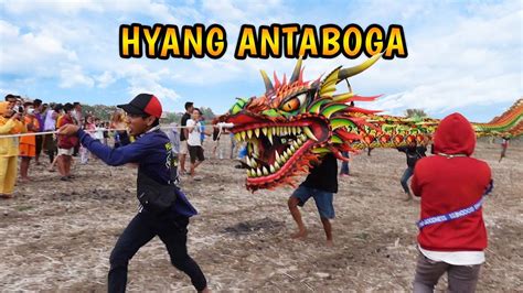 PENERBANGAN LAYANGAN NAGA SANG HYANG ANTABOGA TIM DUO FAFA TULUNGAGUNG