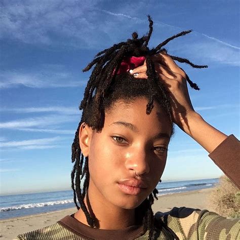 16 Short Loc Hairstyles That Are Easy And Elegant