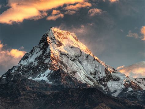 1600x1200 Annapurna Massif Mountain Range Nepal Wallpaper1600x1200