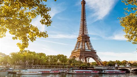 © Beautiful Places On Earth Eiffel Tower Landscape Wallpaper