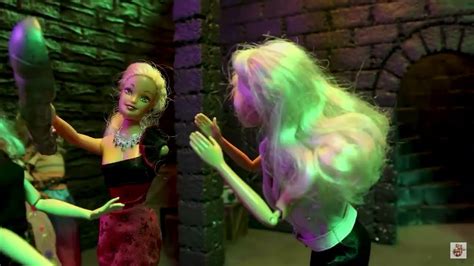 Barbies Fighting In Impeccable Stop Motion Youtube
