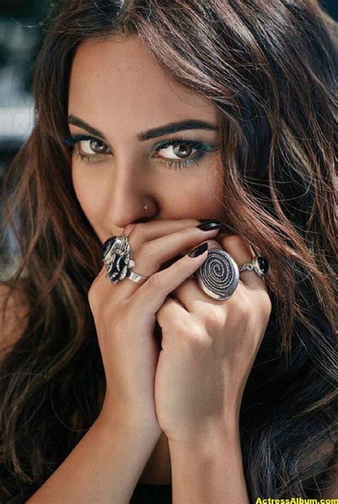 Bollywood Actress Sonakshi Sinha Hot Photoshoot Actress Album
