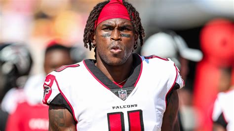 The deal topped michael thomas' previous wide receiver record for. Julio Jones Biography: Is he married? Find out his father ...