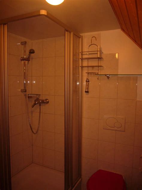 Wohnungen mieten höxter, mietwohnungen höxter, wohnungsangebote vom makler und von privat: Dusche & WC - Meine Ferien­wohnung in Höxter