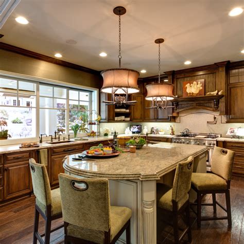 Headquartered in north caroline, cabinet door world manufactures quality unfinished cabinet doors at competitive pricing. Best Kitchen Cabinets Buying Guide  Tips & Tricks for 2020  | Traditional kitchen cabinets ...