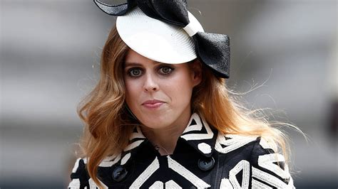 Princess Eugenies Single Sister Beatrice Gains Sympathy From Twitter