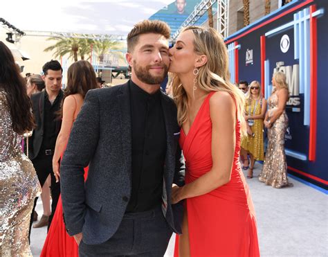 Who Is Chris Lane Bachelor Alum Lauren Bushnell Engaged To Country