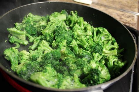 How To Sauté Frozen Broccoli