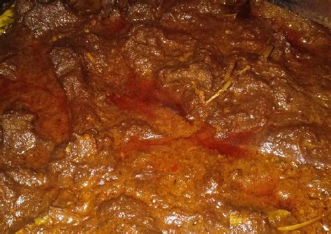 Meski rendang merupakan makanan tradisional khas sumatera barat, tepatnya minangkabau, namun hidangan ini selalu menjadi nah, buat kamu yang mulai mempersiapkan hidangan untuk lebaran dan berniat untuk memasak rendang tapi belum tahu bumbu dan cara membuatnya, yuk simak, resep. Resep Rendang sapi bumbu instant "Bamboe" oleh ...