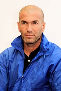 Blessed with natural talent for this sport, the french midfielder won everything that could possibly be won, both un genio. Zinédine Zidane - Wikipedia