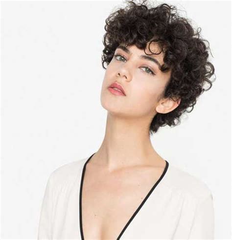 Effective Styles For Short Curly Hair