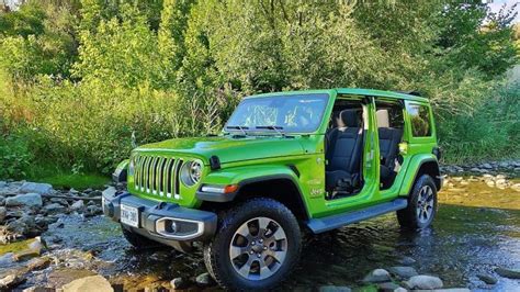 Road Test 2019 Jeep Wrangler Unlimited Sahara Car Help Canada