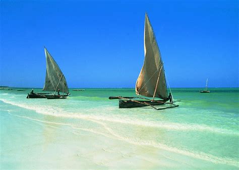 Zanzibar Dhow Need To Do A Day Trip On One Of These 😁 Zanzibar