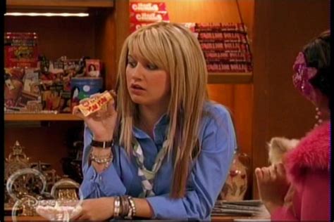 picture of ashley tisdale in the suite life of zack and cody season 2 ti4u u1140887744