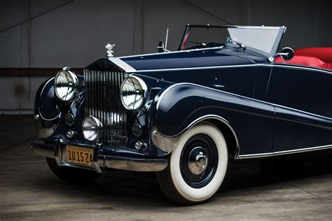 Astaguru's first online vintage car auction marks a new era in