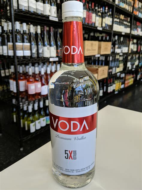 Voda Premium Vodka 1L - Divino