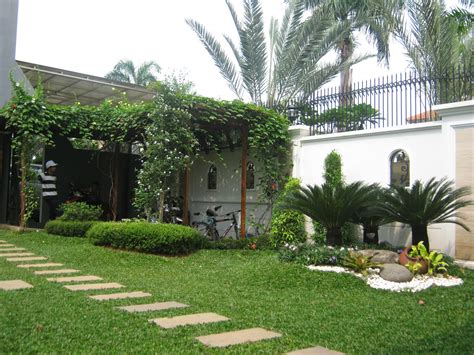 Rumah sewa 2 tingkat (2 sty.) p/furnished taman sri muda seksyen 25. Rumah Kalbu: Cara Sederhana Merawat Rumput Taman