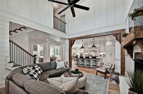 Welcoming Craftsman Style Home With Farmhouse Touches In Arkansas