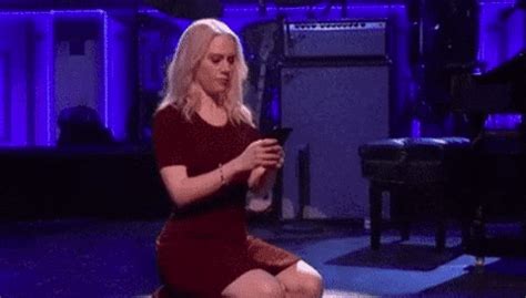 Mrw someone tells me you can't make a gif say whatever you want. Kelly Ann Conway GIFs - Find & Share on GIPHY