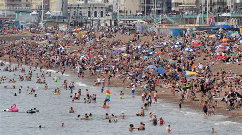 Four-year high in Coastguard callouts as heatwave sees beaches packed ...